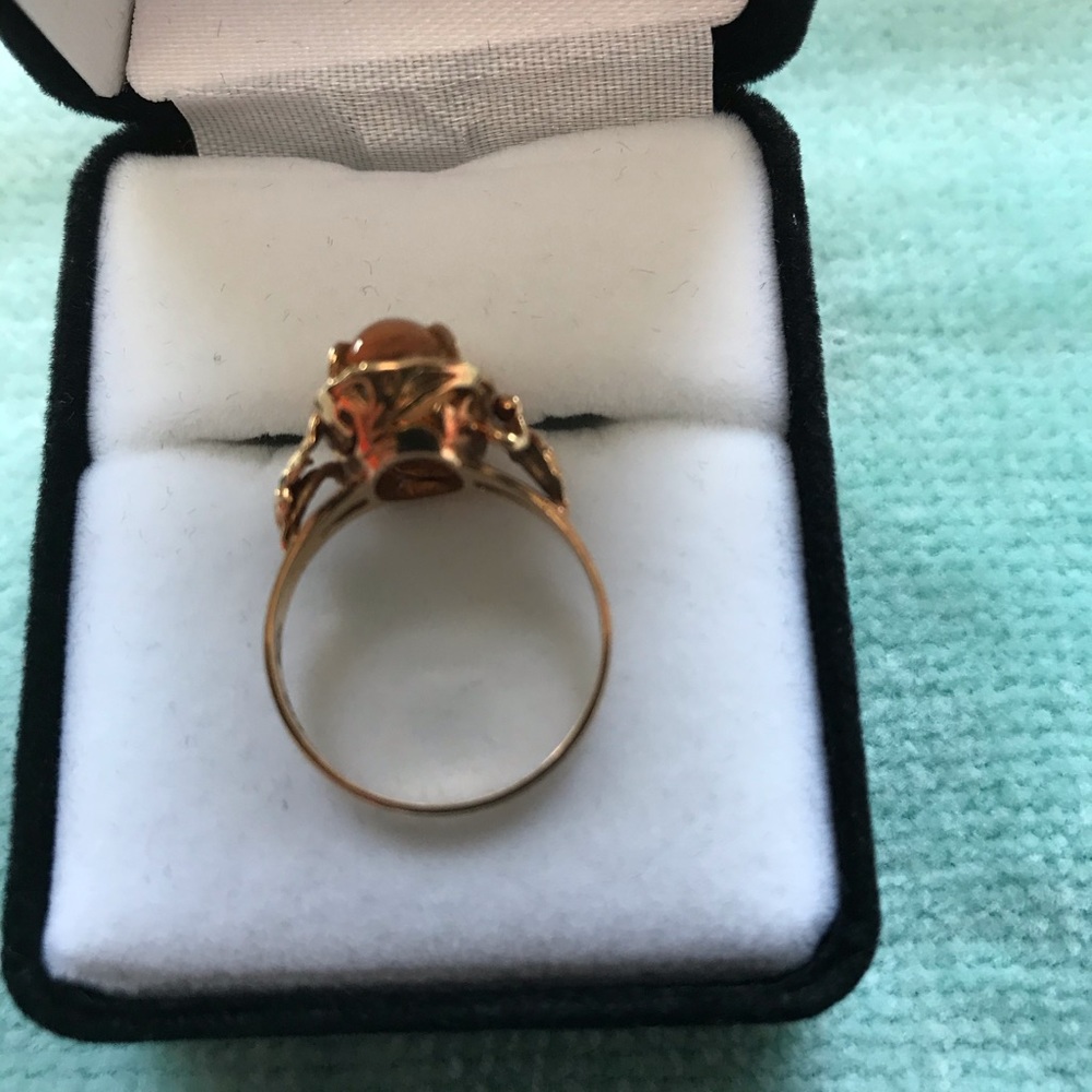 Lovely classic yellow opal ring 🌈 - Picture 3 of 4